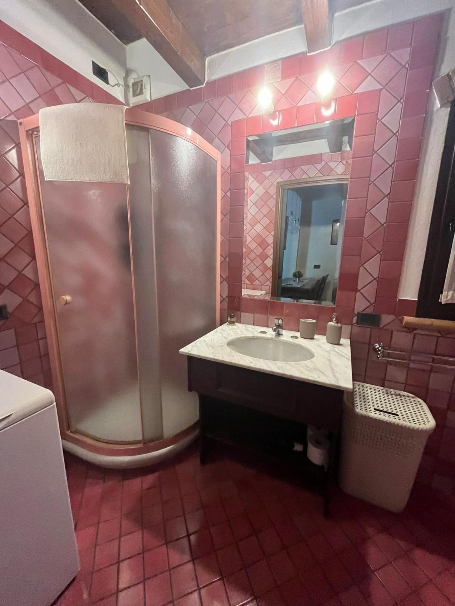 מילאנו Bilocale Dafne Abbadesse Guest House מראה חיצוני תמונה