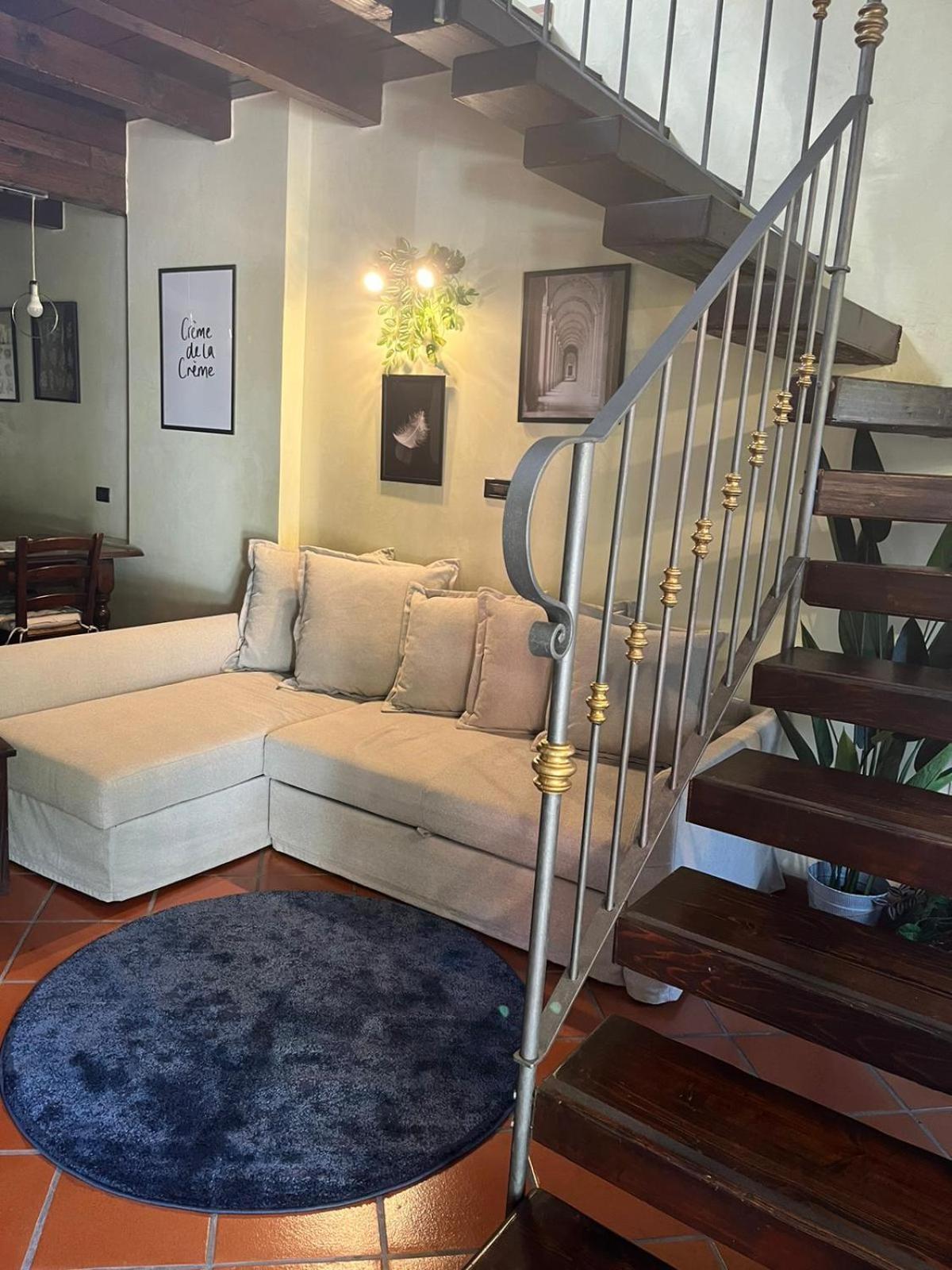 מילאנו Bilocale Dafne Abbadesse Guest House מראה חיצוני תמונה