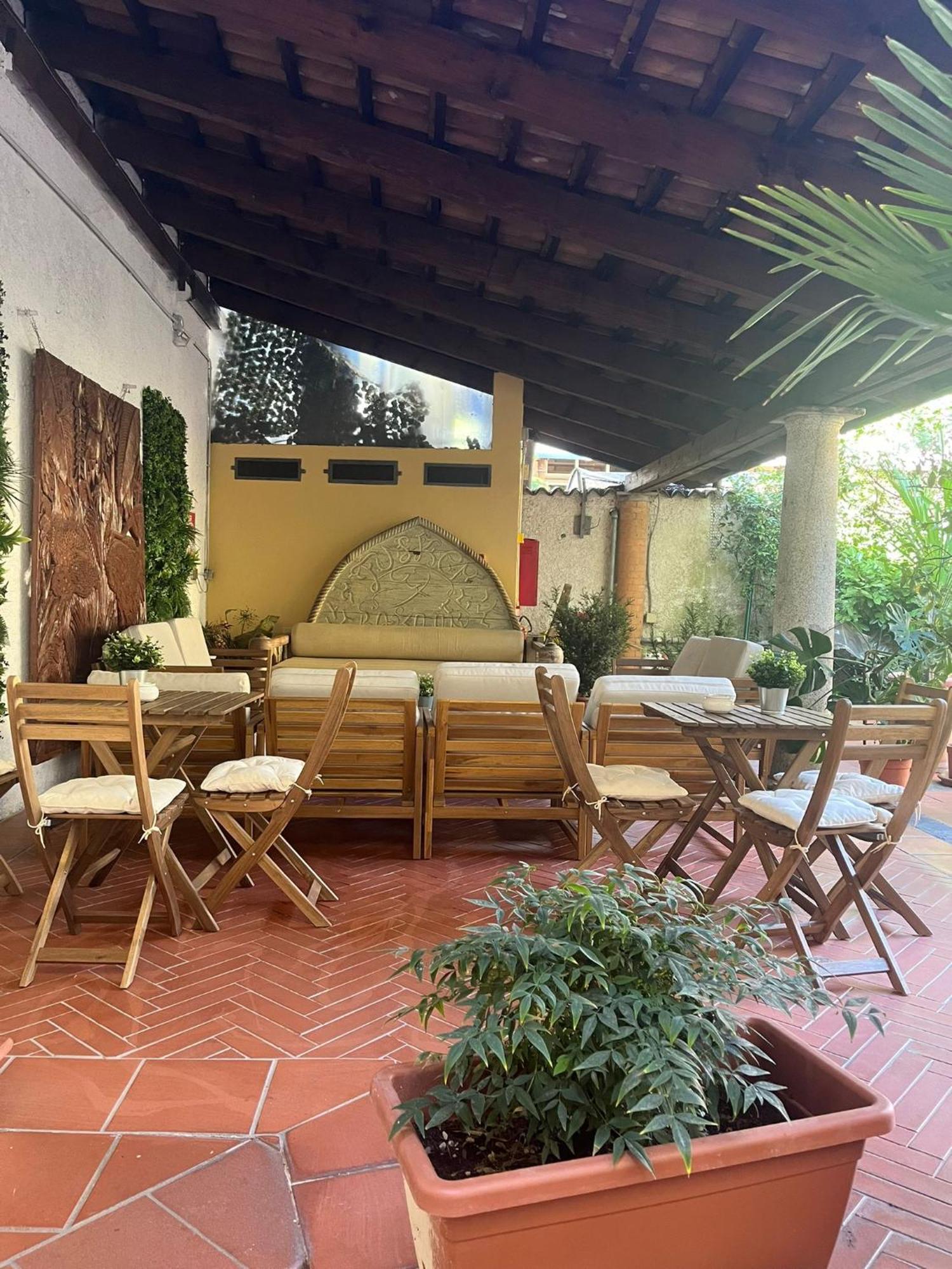 מילאנו Bilocale Dafne Abbadesse Guest House מראה חיצוני תמונה
