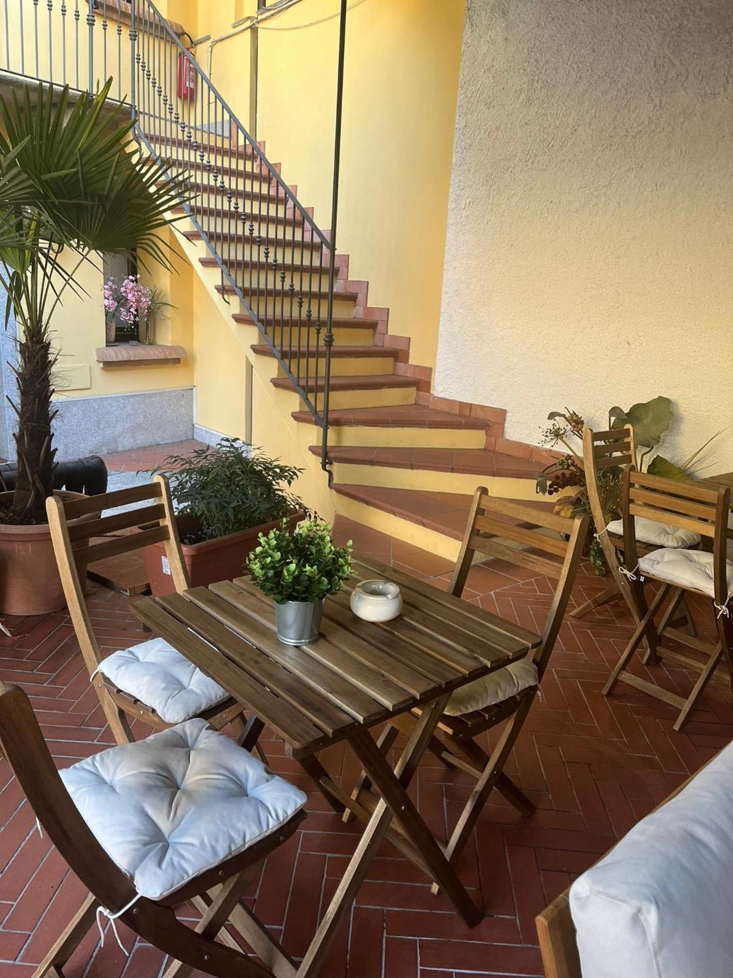 מילאנו Bilocale Dafne Abbadesse Guest House מראה חיצוני תמונה