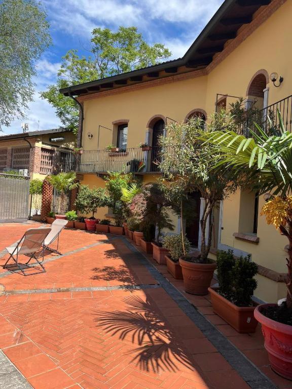 מילאנו Bilocale Dafne Abbadesse Guest House מראה חיצוני תמונה
